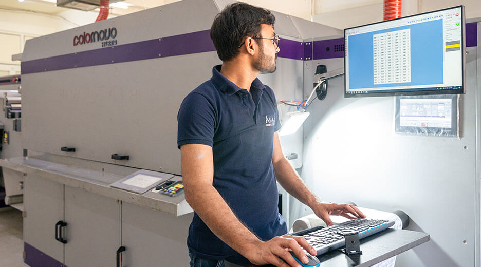 AMBA-offset-high-quality-catalog-printing (1)