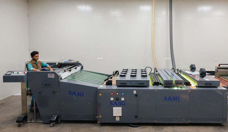 AMBA-offset-for-uv-printing-services